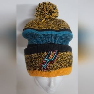 47 Brand San Antonio Spurs Grey Black White Beanie Hat Pom Cap OSFA